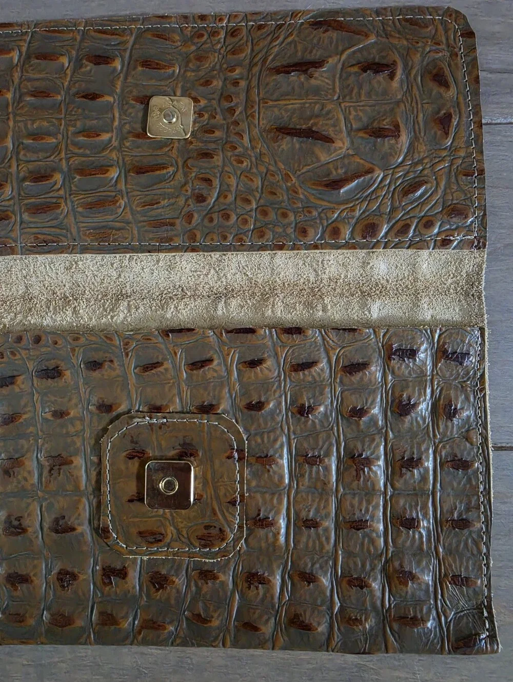 Vintage 1970s-80s Genuine Hand Crafted Hornback Crocodile Skin Clutch